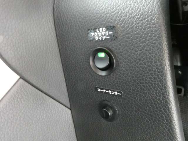 スバル フォレスター ２．０ＸＴ アイサイト ４ＷＤ H25年 (関東) 99