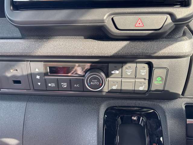 ホンダ Ｎ　ＢＯＸ カスタム ６６０ ターボ R6年 (近畿) 99