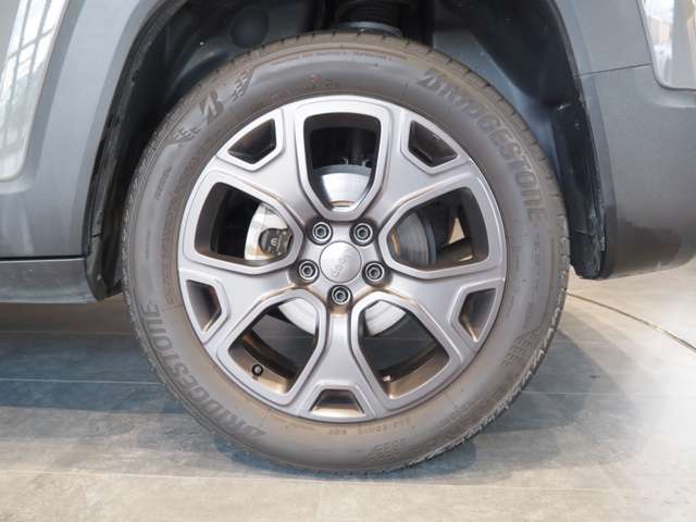 ジープ レネゲード ８０ｔｈアニバーサリーエディション R3年 (近畿) 99