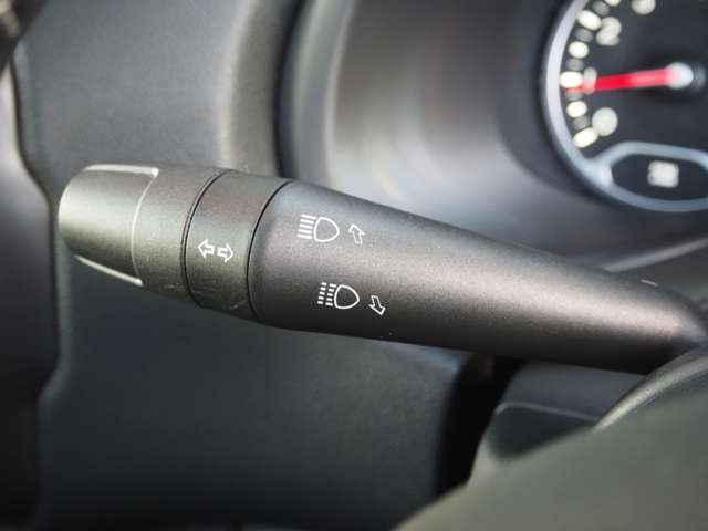 ジープ レネゲード ８０ｔｈアニバーサリーエディション R3年 (近畿) 99