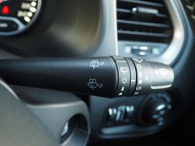 ジープ レネゲード ８０ｔｈアニバーサリーエディション R3年 (近畿) 99