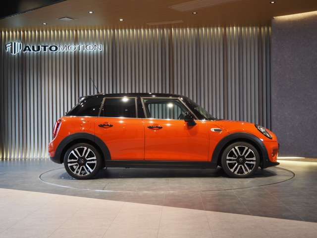 ミニ ミニ クーパー ５ドア ＤＣＴ H30年 (近畿) 99