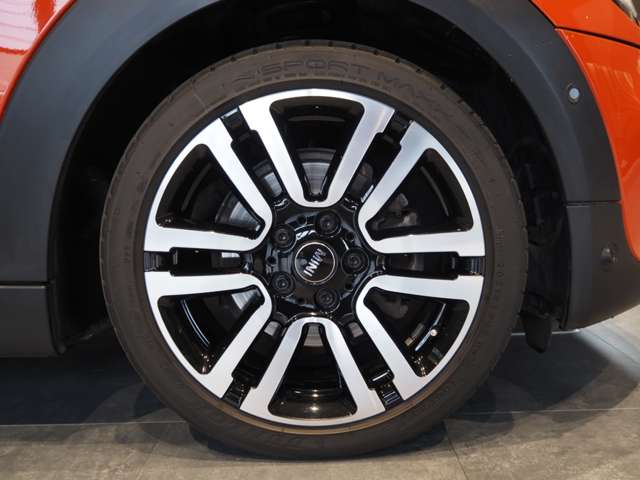 ミニ ミニ クーパー ５ドア ＤＣＴ H30年 (近畿) 99