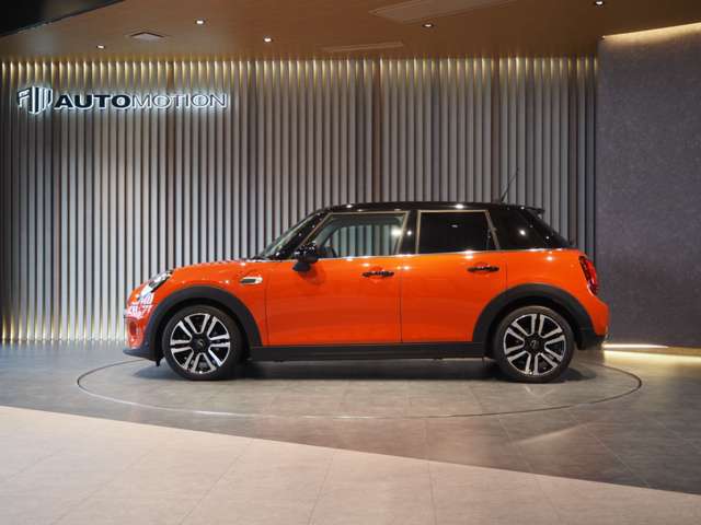 ミニ ミニ クーパー ５ドア ＤＣＴ H30年 (近畿) 99