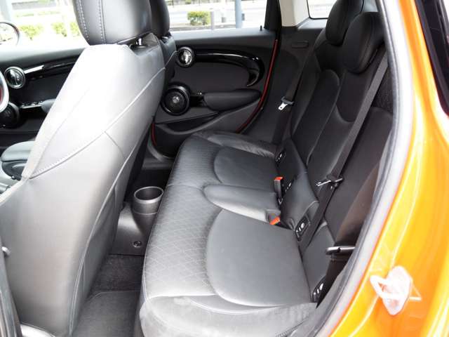 ミニ ミニ クーパー ５ドア ＤＣＴ H30年 (近畿) 99