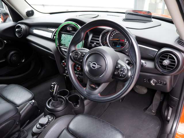 ミニ ミニ クーパー ５ドア ＤＣＴ H30年 (近畿) 99