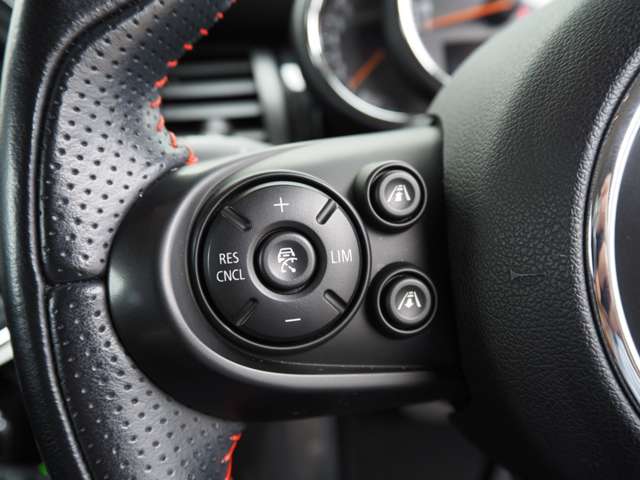 ミニ ミニ クーパー ５ドア ＤＣＴ H30年 (近畿) 99