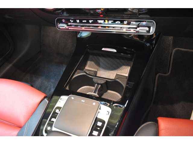 メルセデスベンツ ＣＬＡクラス ＣＬＡ２００Ｄ ＡＭＧライン ディーゼルターボ R1年 (関東) 99