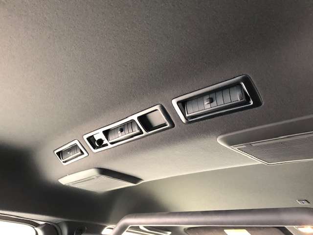 トヨタ ハイエースバン ２．７ スーパーＧＬ ダークプライムＩＩ ワイド ミドルルーフ ロングボディ ４ＷＤ R2年 (北海道) 99