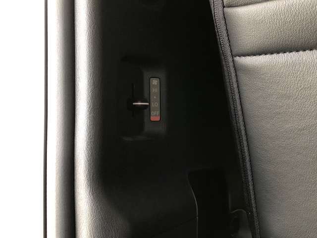 トヨタ ハイエースバン ２．７ スーパーＧＬ ダークプライムＩＩ ワイド ミドルルーフ ロングボディ ４ＷＤ R2年 (北海道) 99