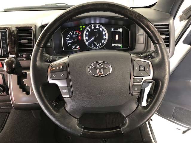 トヨタ ハイエースバン ２．７ スーパーＧＬ ダークプライムＩＩ ワイド ミドルルーフ ロングボディ ４ＷＤ R2年 (北海道) 99