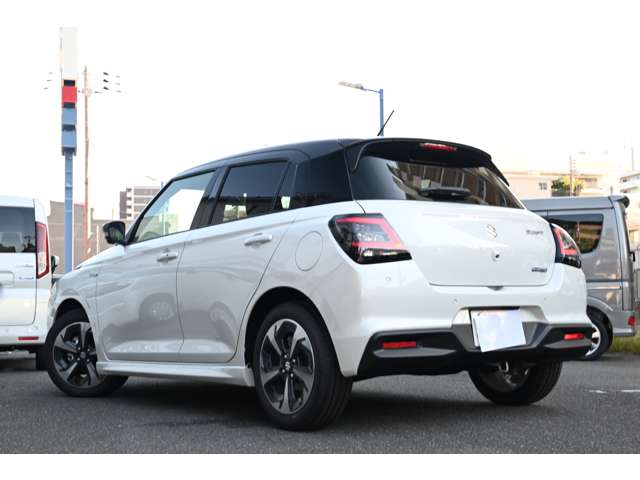 スズキ スイフト １．２ ハイブリッド ＭＺ R5年 (近畿) 99