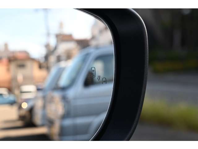 スズキ スイフト １．２ ハイブリッド ＭＺ R5年 (近畿) 99