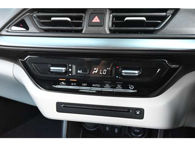 スズキ スイフト １．２ ハイブリッド ＭＺ R5年 (近畿) 99