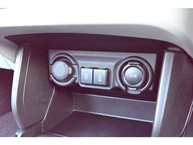 スズキ スイフト １．２ ハイブリッド ＭＺ R5年 (近畿) 99