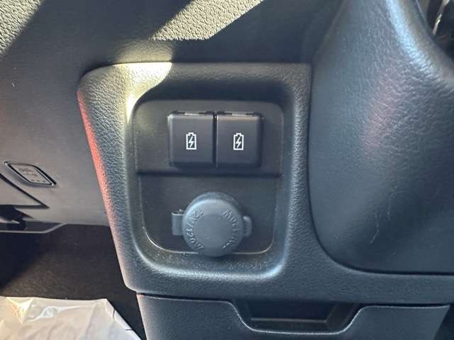 スズキ ソリオ １．２ バンディット ハイブリッド ＳＶ R5年 (東海) 99