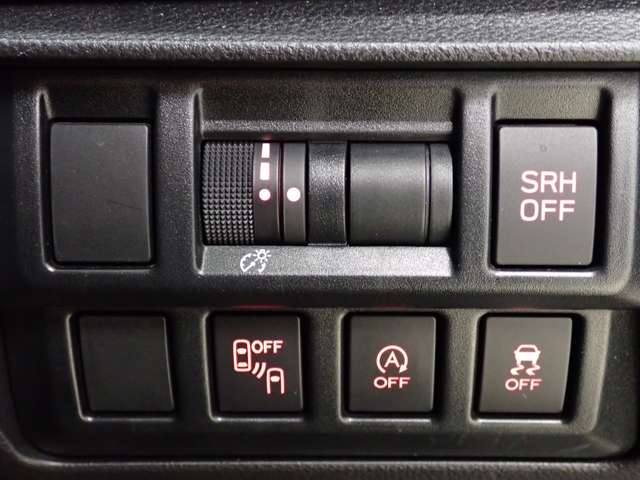 スバル インプレッサスポーツ １．６ Ｉ－Ｌ アイサイト ４ＷＤ R2年 (関東) 99