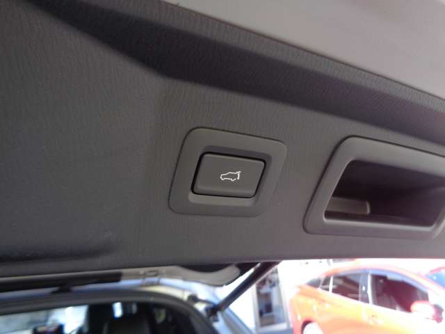 マツダ ＣＸ−８ ２．２ ＸＤ Ｌパッケージ ディーゼルターボ R3年 (中国) 99