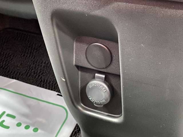 スズキ スペーシア ６６０ カスタム ハイブリッド ＸＳ ４ＷＤ R5年 (北海道) 99