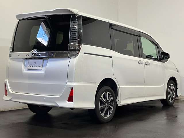 トヨタ ヴォクシー ２．０ ＺＳ 煌ＩＩＩ ４ＷＤ R3年 (北海道) 99