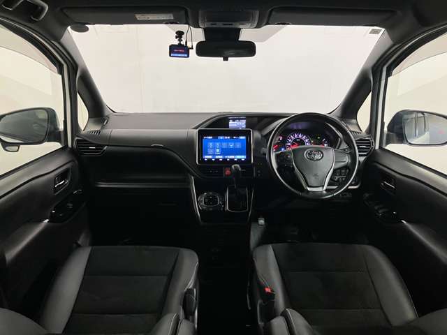 トヨタ ヴォクシー ２．０ ＺＳ 煌ＩＩＩ ４ＷＤ R3年 (北海道) 99