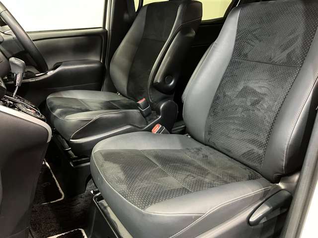 トヨタ ヴォクシー ２．０ ＺＳ 煌ＩＩＩ ４ＷＤ R3年 (北海道) 99