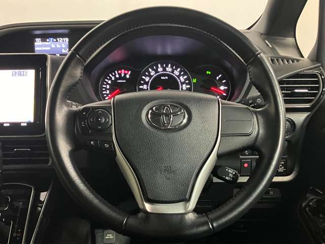 トヨタ ヴォクシー ２．０ ＺＳ 煌ＩＩＩ ４ＷＤ R3年 (北海道) 99