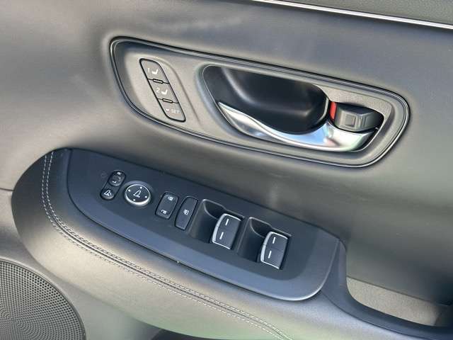 ホンダ ＺＲ－Ｖ ２．０ Ｅ：ＨＥＶ Ｚ R7年 (東海) 99