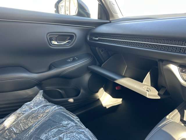 ホンダ ＺＲ－Ｖ ２．０ Ｅ：ＨＥＶ Ｚ R7年 (東海) 99