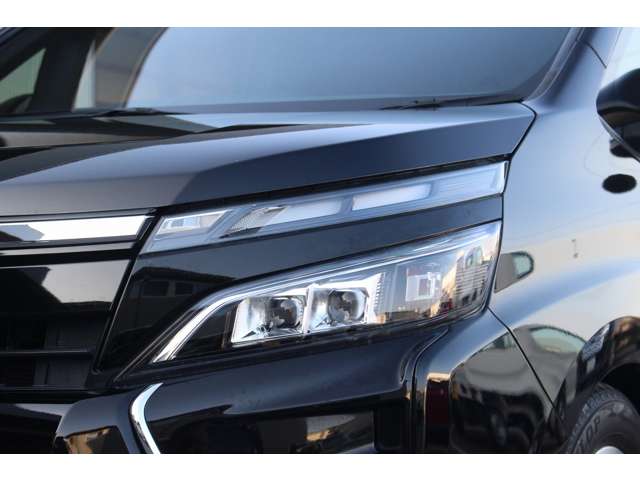 トヨタ ヴォクシー ２．０ ＺＳ H29年 (関東) 99