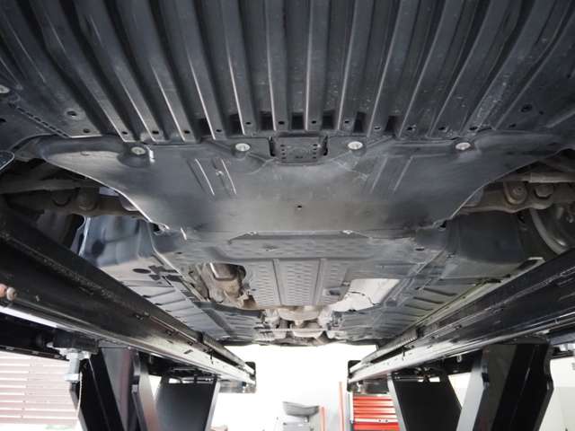 メルセデスベンツ Ｅクラスワゴン Ｅ２００ アバンギャルド （ＢＳＧ搭載モデル） ＡＭＧライン R1年 (近畿) 99