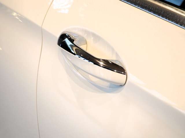 メルセデスベンツ Ｅクラスワゴン Ｅ２００ アバンギャルド （ＢＳＧ搭載モデル） ＡＭＧライン R1年 (近畿) 99