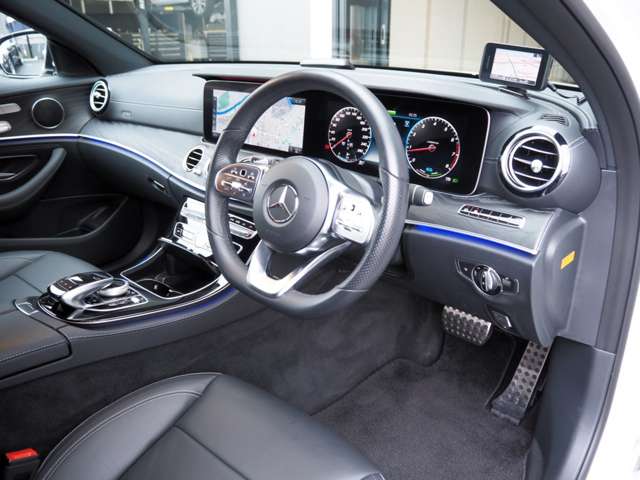 メルセデスベンツ Ｅクラスワゴン Ｅ２００ アバンギャルド （ＢＳＧ搭載モデル） ＡＭＧライン R1年 (近畿) 99