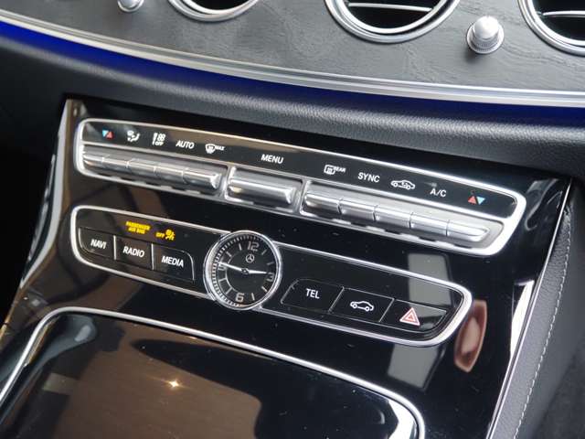 メルセデスベンツ Ｅクラスワゴン Ｅ２００ アバンギャルド （ＢＳＧ搭載モデル） ＡＭＧライン R1年 (近畿) 99