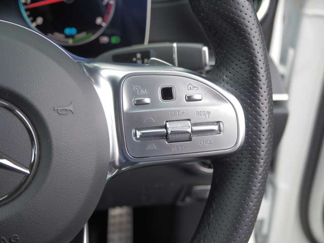 メルセデスベンツ Ｅクラスワゴン Ｅ２００ アバンギャルド （ＢＳＧ搭載モデル） ＡＭＧライン R1年 (近畿) 99