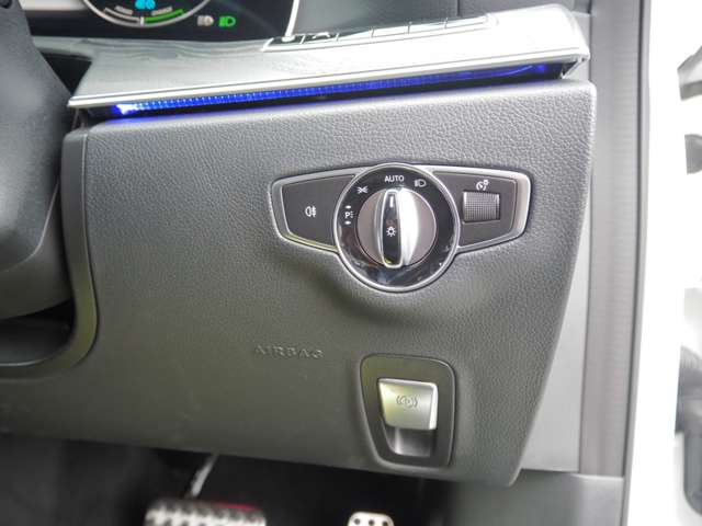 メルセデスベンツ Ｅクラスワゴン Ｅ２００ アバンギャルド （ＢＳＧ搭載モデル） ＡＭＧライン R1年 (近畿) 99