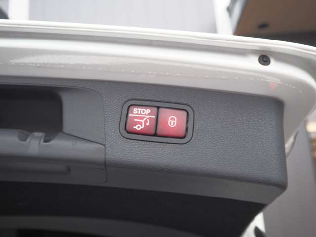 メルセデスベンツ Ｅクラスワゴン Ｅ２００ アバンギャルド （ＢＳＧ搭載モデル） ＡＭＧライン R1年 (近畿) 99