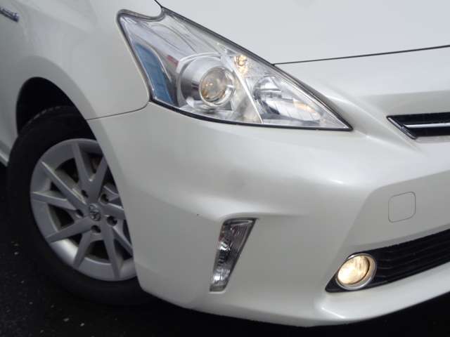 トヨタ プリウスΑ １．８ Ｓ H24年 (中国) 99