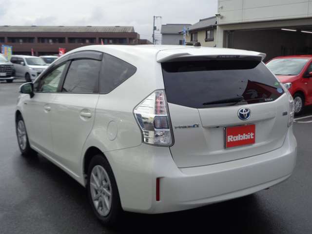 トヨタ プリウスΑ １．８ Ｓ H24年 (中国) 99