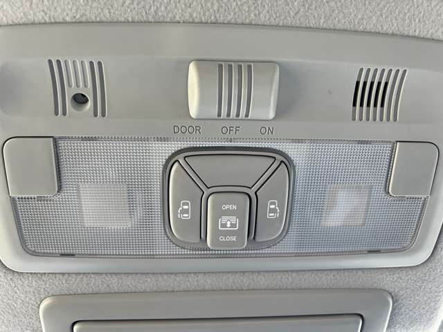 トヨタ エスティマ ２．４アエラス プレミアム エディション ４ＷＤ H26年 (関東) 99