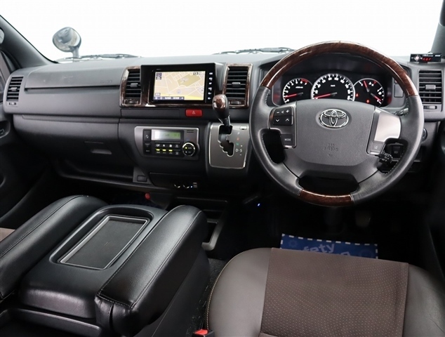 トヨタ ハイエースバン ２．０ スーパーＧＬ ５０ＴＨ アニバーサリー リミテッド ロングボディ H30年 (関東) 99