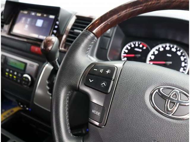 トヨタ ハイエースバン ２．０ スーパーＧＬ ５０ＴＨ アニバーサリー リミテッド ロングボディ H30年 (関東) 99