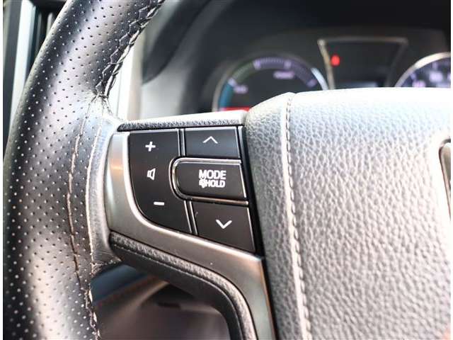 トヨタ クラウン　ハイブリッド ハイブリッド ２．５ Ｓ H26年 (関東) 99