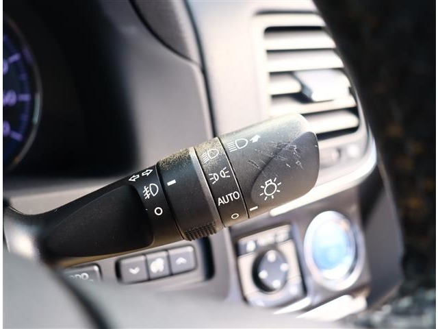 トヨタ クラウン　ハイブリッド ハイブリッド ２．５ Ｓ H26年 (関東) 99