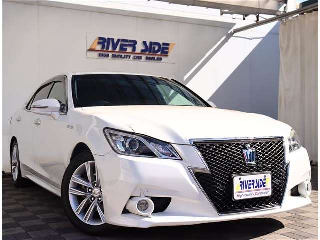 トヨタ クラウン　ハイブリッド ハイブリッド ２．５ Ｓ H26年 (関東) 99