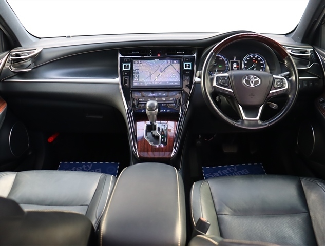 トヨタ ハリアー　ハイブリッド ２．５ ハイブリッド Ｅ－ＦＯＵＲ プレミアム ４ＷＤ H27年 (関東) 99