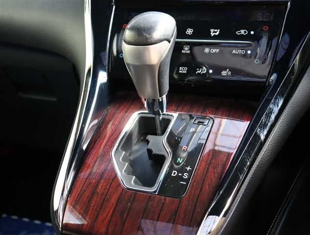 トヨタ ハリアー　ハイブリッド ２．５ ハイブリッド Ｅ－ＦＯＵＲ プレミアム ４ＷＤ H27年 (関東) 99