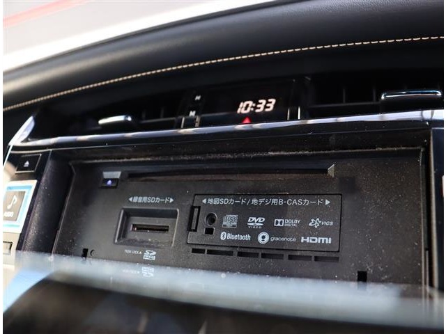 トヨタ ハリアー　ハイブリッド ２．５ ハイブリッド Ｅ－ＦＯＵＲ プレミアム ４ＷＤ H27年 (関東) 99