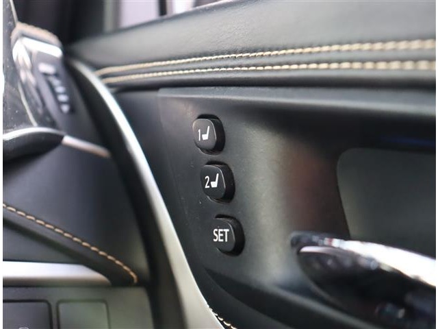 トヨタ ハリアー　ハイブリッド ２．５ ハイブリッド Ｅ－ＦＯＵＲ プレミアム ４ＷＤ H27年 (関東) 99