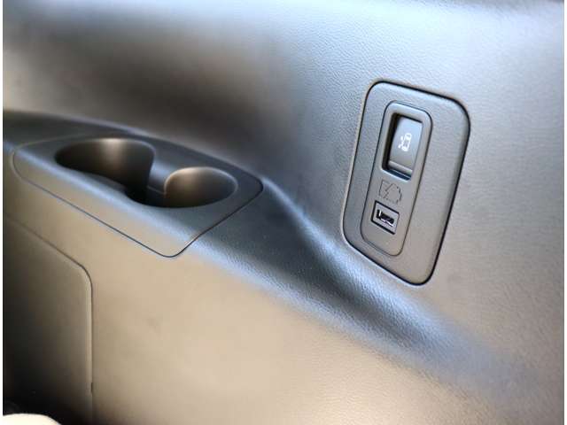 日産 セレナ １．２ Ｅ－ＰＯＷＥＲ ハイウェイスター Ｖ R3年 (関東) 99